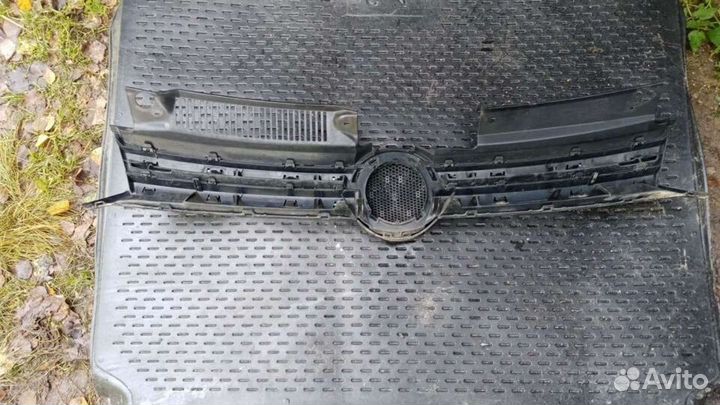 Решетка радиатора Volkswagen Golf 6