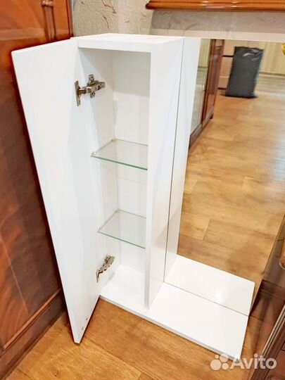 Раковина со шкафом для ванны