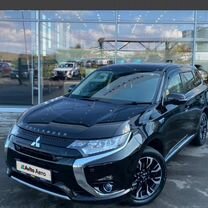 Mitsubishi Outlander 2.0 AT, 2016, 137 220 км, с пробегом, цена 2 349 000 руб.