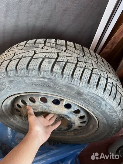 Viatti Brina Nordico V-522 195/65 R15 91T