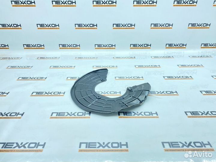 Пыльник тормозного диска задний правый Maserati