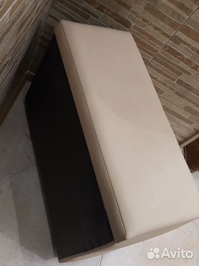 Банкетка в прихожую