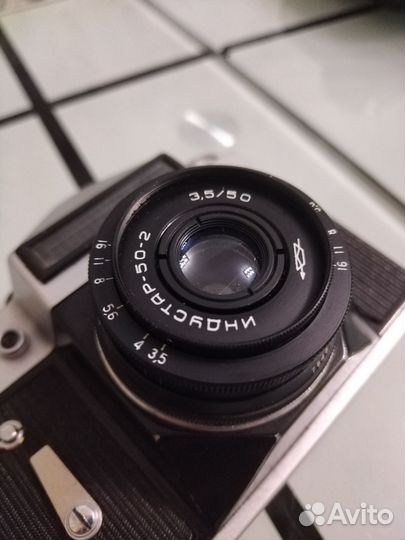Фотоаппарат Zenit-E с объективом Индустар 50-2
