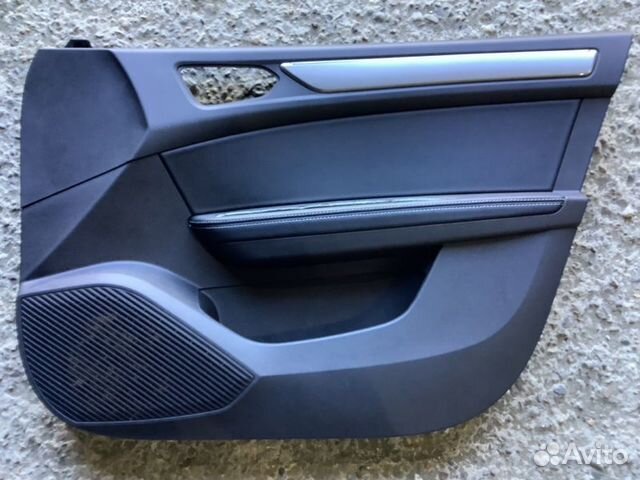 Обшивка двери передняя правая Renault Arkana