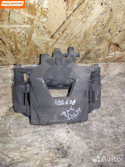 Суппорт тормозной передний левый Opel Astra J