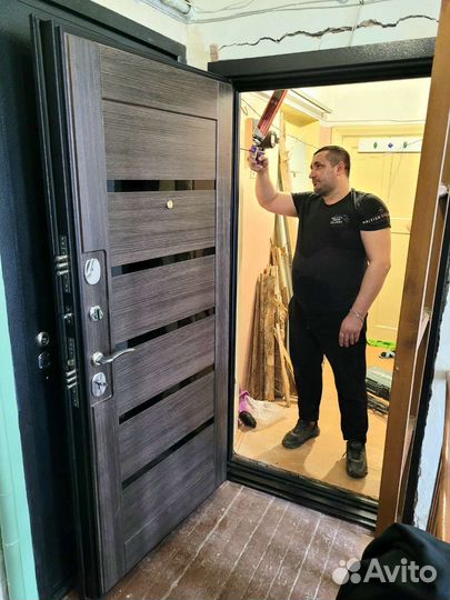 Дверь входная металлическая