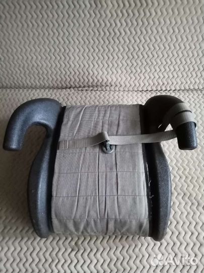 Детское сиденье в машину