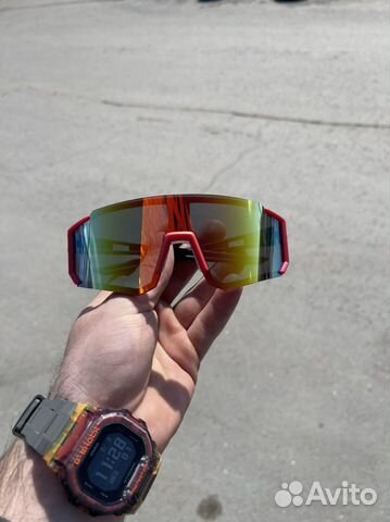 Солнцезащитные очки