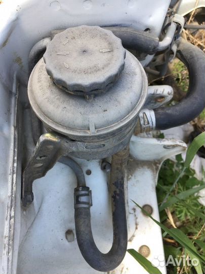 Бачок гур Toyota Corona ET176 3E