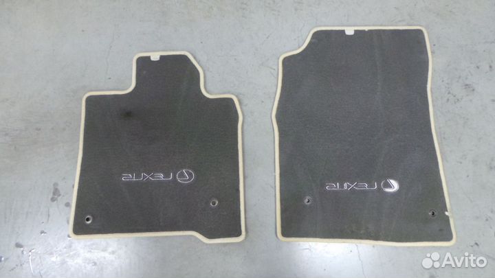 Автомобильные коврики на Lexus LX