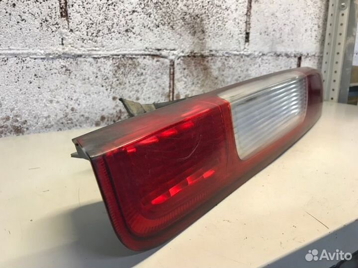 Фонарь левый Ford Focus 2 купе 2006