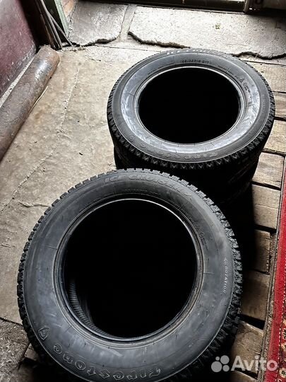 Accelera Beta 4.25/8 R8