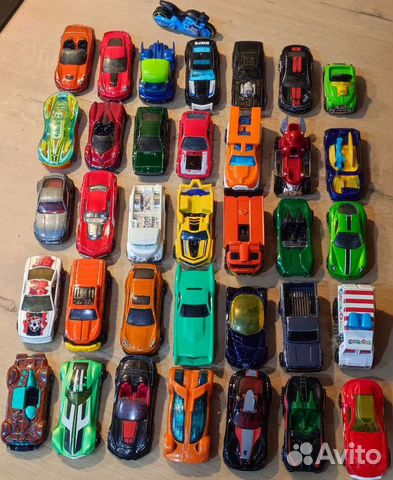 Машинки Hotwheels