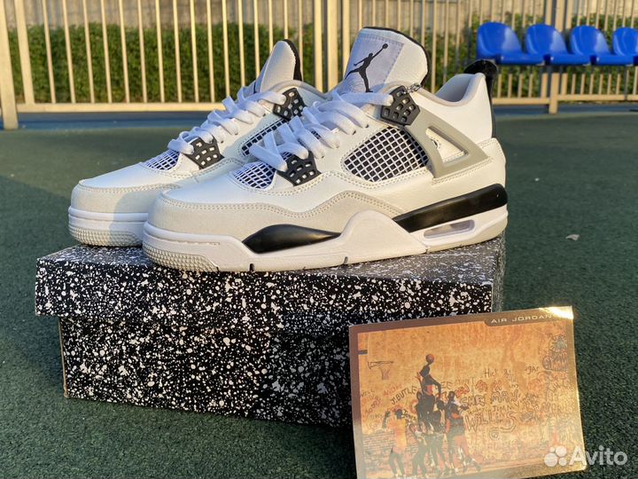 Кроссовки Nike air jordan 4