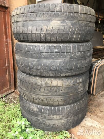 Bridgestone Blizzak RFT 205/55 R16