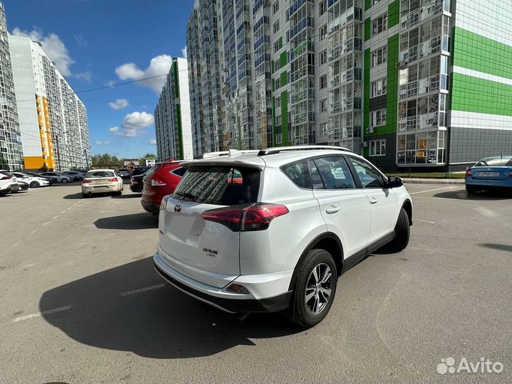 Toyota RAV4 2.5 AT, 2019, 49 000 км