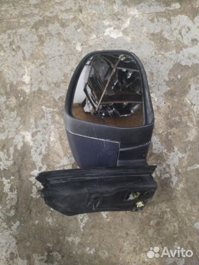 Зеркало заднего вида боковое правое Ford Focus 3