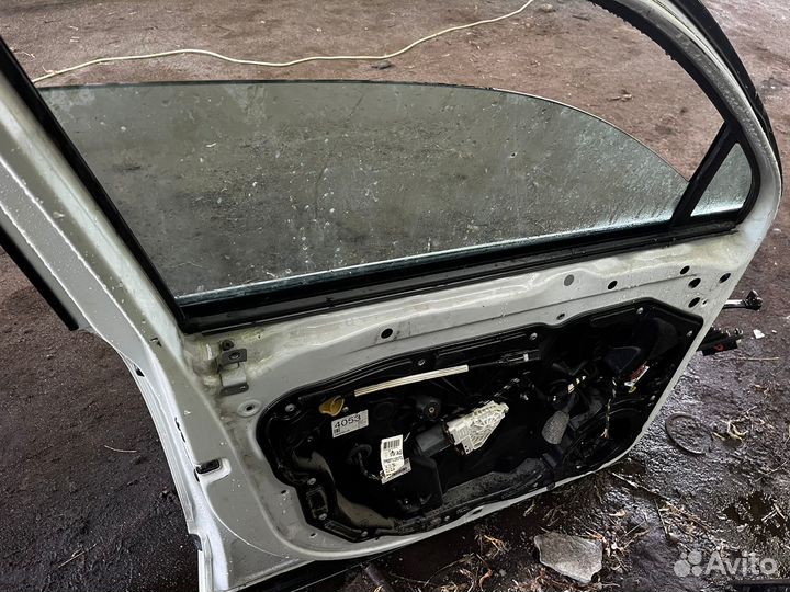 7P6837755C Дверь передняя левая Volkswagen Touareg