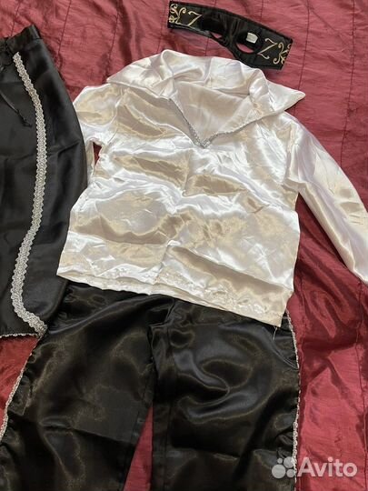 Новогодний костюм Зорро