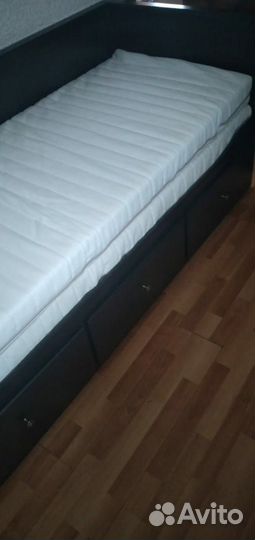 Кушетка-кровать Икея Хемнэс