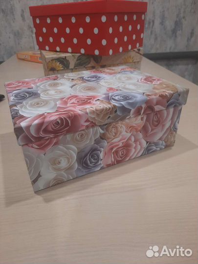 Коробка подарочная