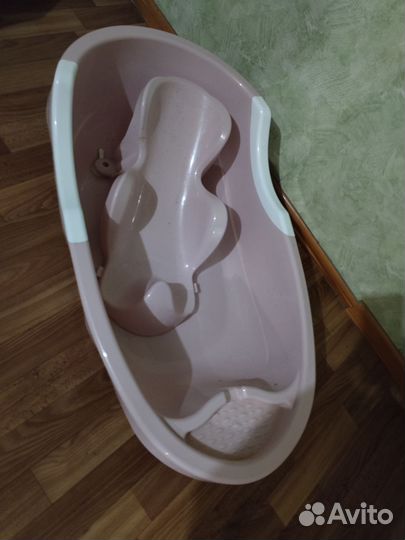 Ванночка для купания с горкой