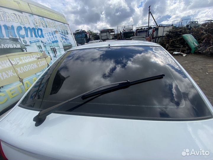 Заднее стекло LADA Priora