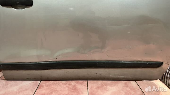 Дверь в сборе б/у nissan note E11 2011 год выпуска