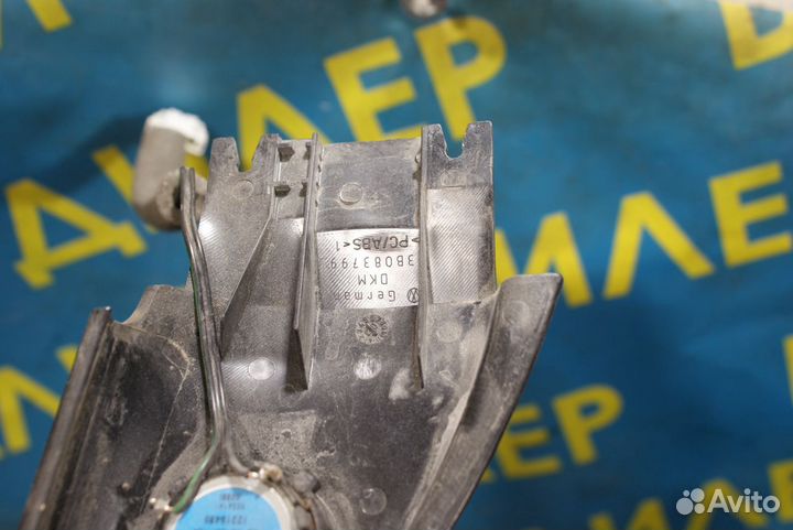 Крышка зеркала с динамиком Volkswagen Passat B5+