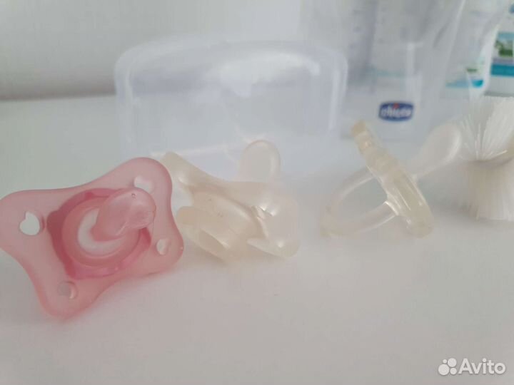 Chicco / бутылочки, ерщик, соски