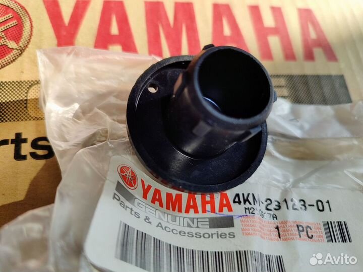 Оригинальная заглушка на траверсу мотоцикла Yamaha