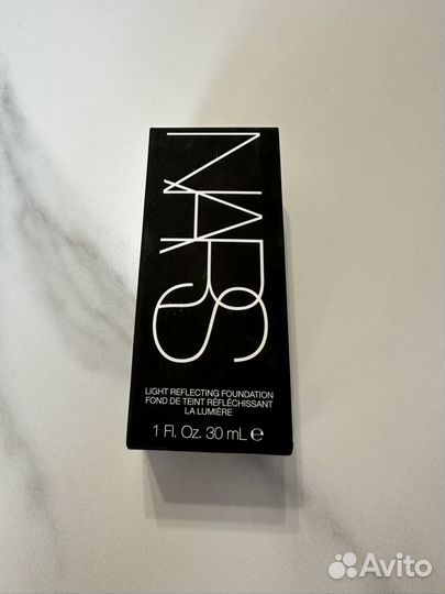 Nars Light reflecting foundation Тональный крем