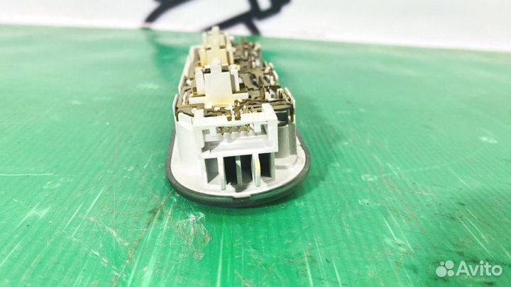 Плафон подсветки салона Renault Megane 2 универсал