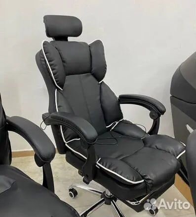 Компьютерное офисное кресло руководителя