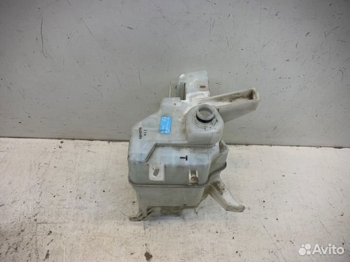 Бачок омывателя Toyota Rav4 40 2012-2019