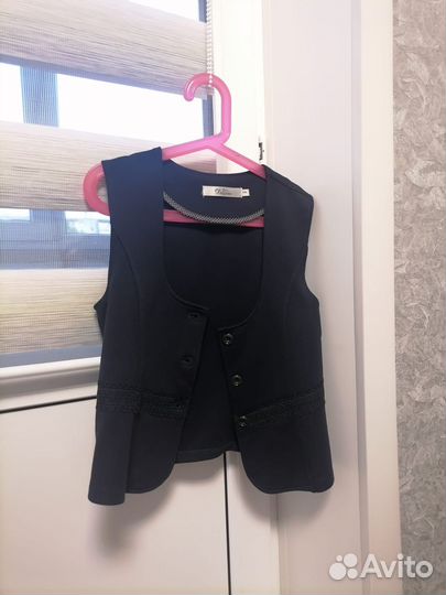 Школьный костюм для девочек 146см