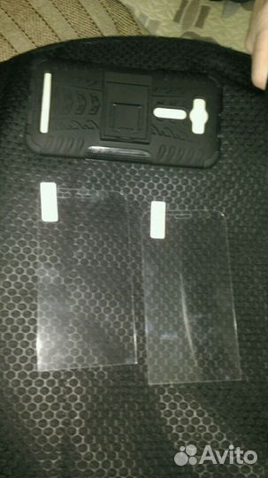 Новый бампер и 2 стекла на телефон Asus 5 дюймов