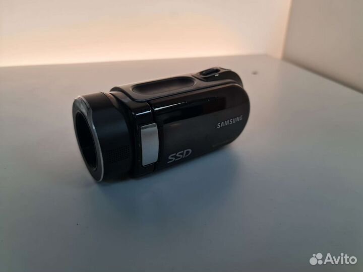 Видеокамера цифровая samsung с ssd диском