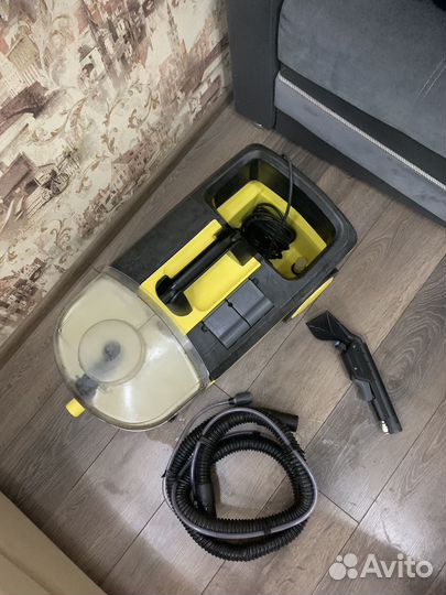 Моющий пылесос Karcher puzzi 100