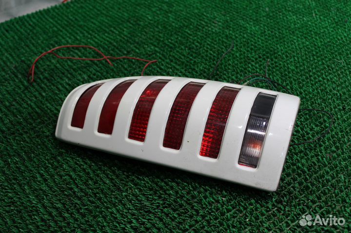 Задние фонари Chevrolet Suburban GMT400