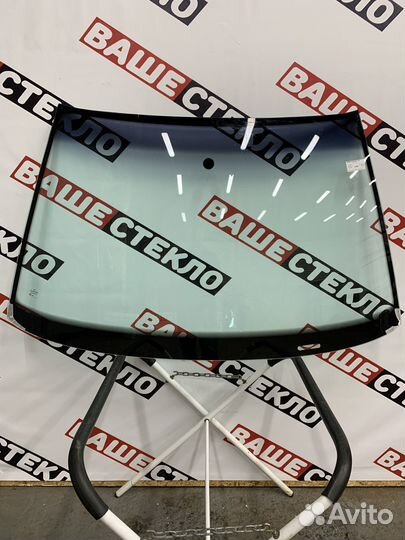 Лобовое стекло Renault Fluence