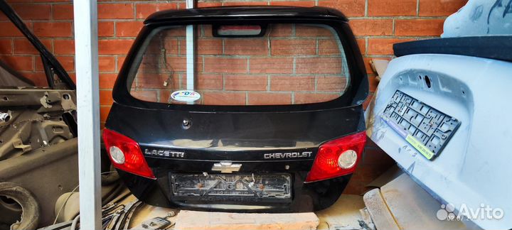 Крышка багажника Шевроле Лачетти хэтчбек