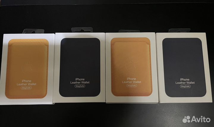 iPhone leather wallet magsafe