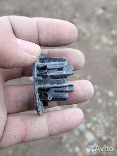 2019-25 ауди а4 крепление датчика парковки audi a4