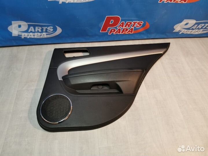 Обшивка двери задняя правая Chevrolet Epica V250