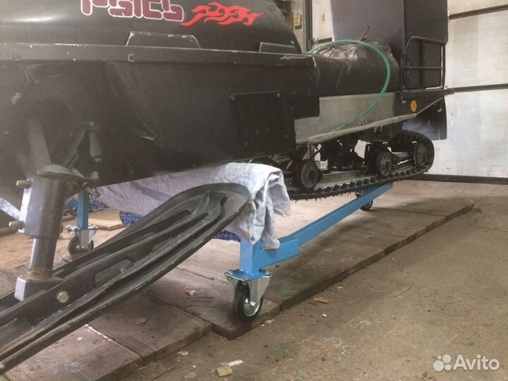 Подкат домкрат для снегохода