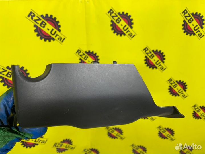 Кожух рулевой колонки нижний Mazda 3 Bm / Bn