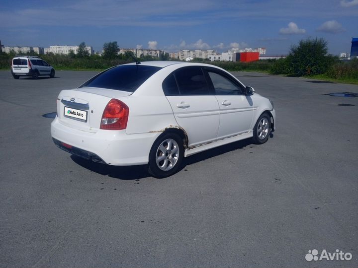 Hyundai Verna 1.4 AT, 2011, 130 000 км