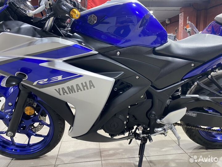 Yamaha YZF-R3 ABS