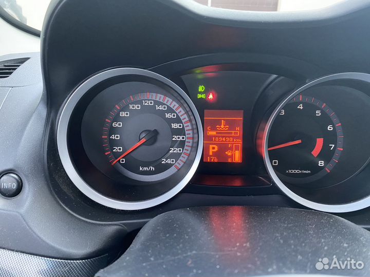 Mitsubishi Lancer 2.0 CVT, 2008, 190 000 км